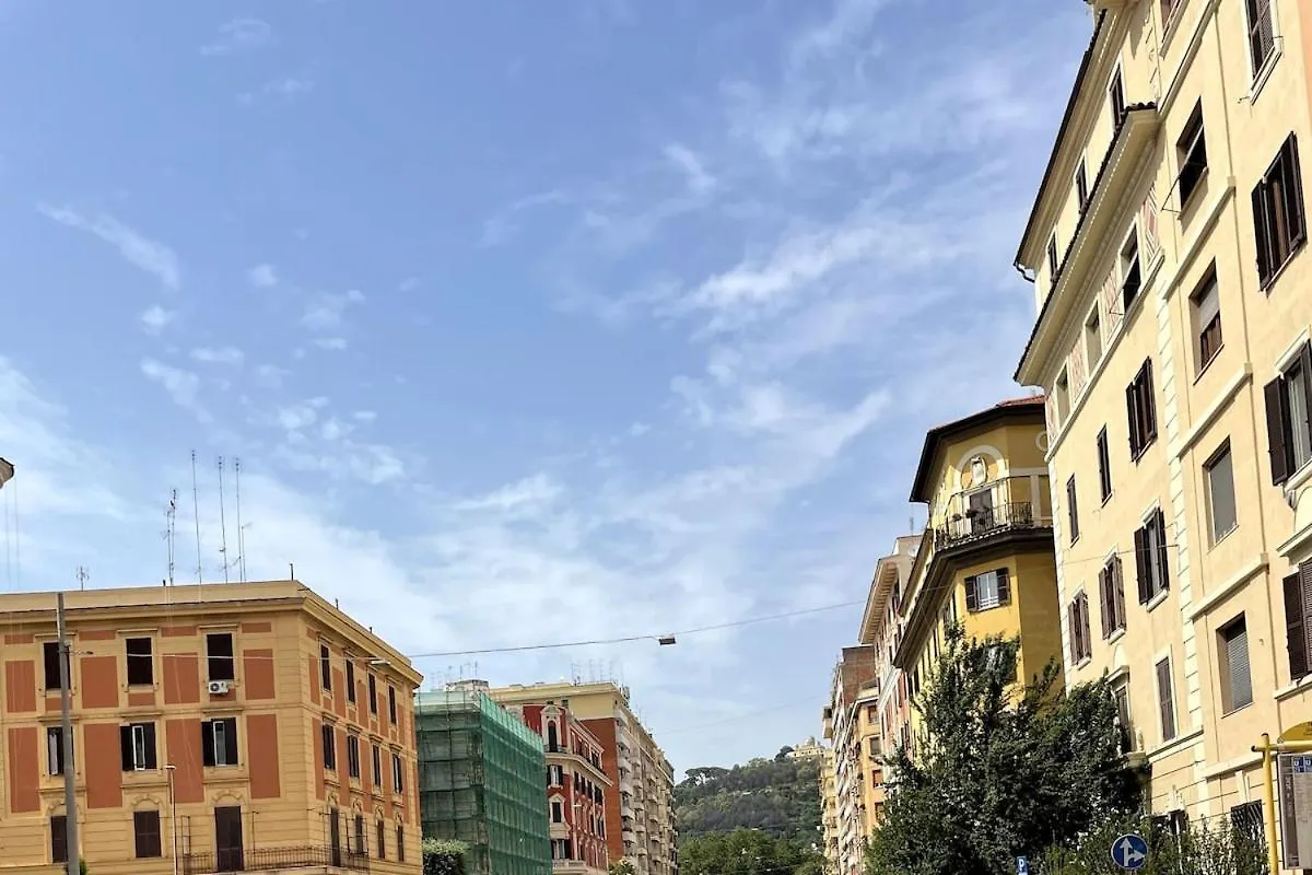 Apartment Artistic Colorful Apart Vatican Museums Rome
